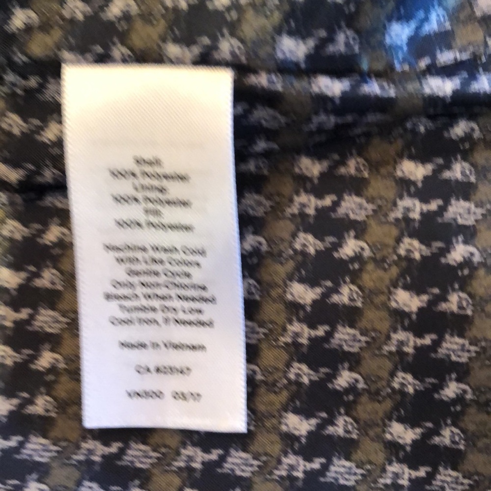 Talbots puffer jacket - Picture 3 of 3